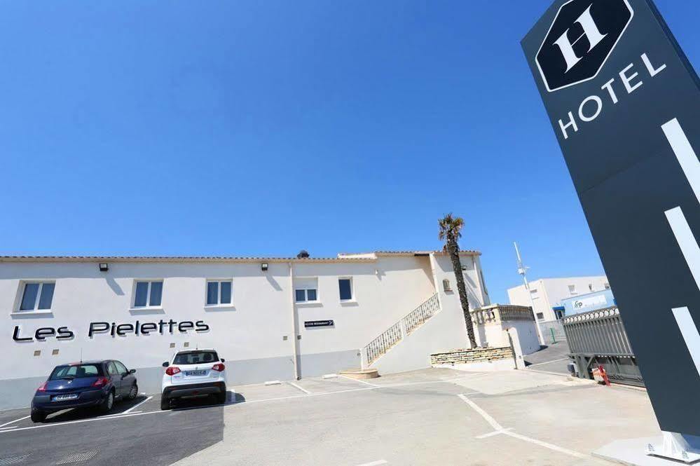 Hotel Restaurant Les Pielettes Le Rove Екстериор снимка